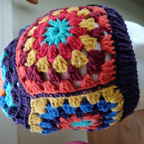 %100 Handmade  Granny Square Crochet 🧶 Colorful of Purple  Women's Beanie - Picture 8 of 15
